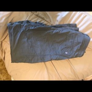 Men’s gray Northface pants